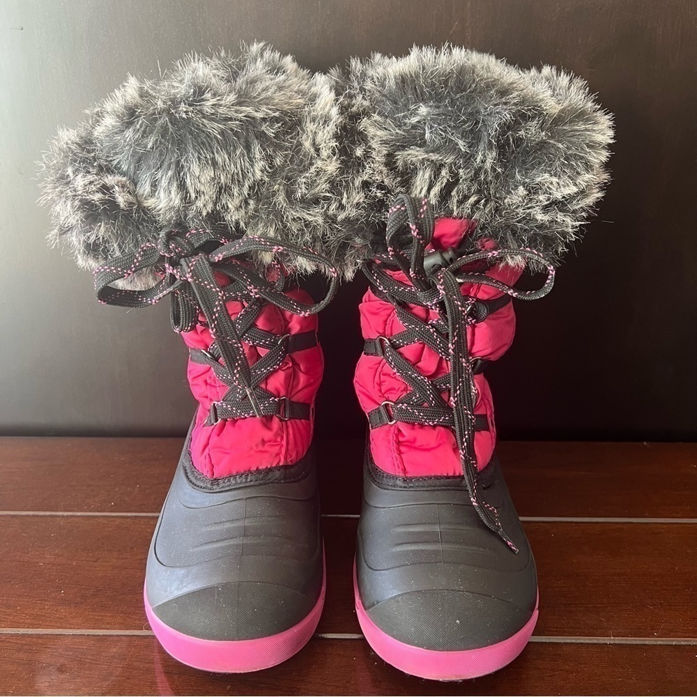 Kamik Youth Sz 4 Snow Boots Pink And Black With Faux Fur Edge Fleece Line